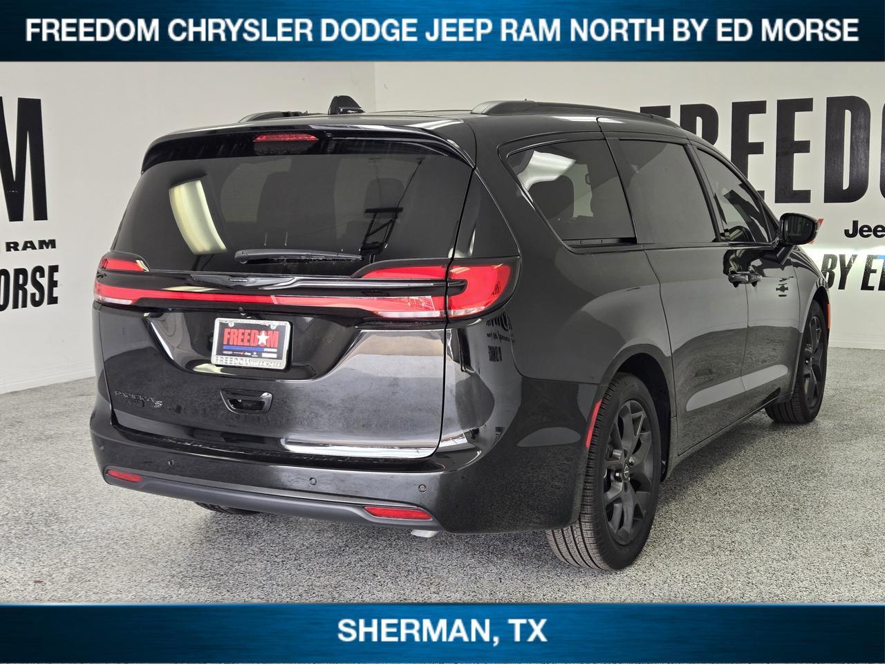 2026 Chrysler Pacifica Select Sherman TX