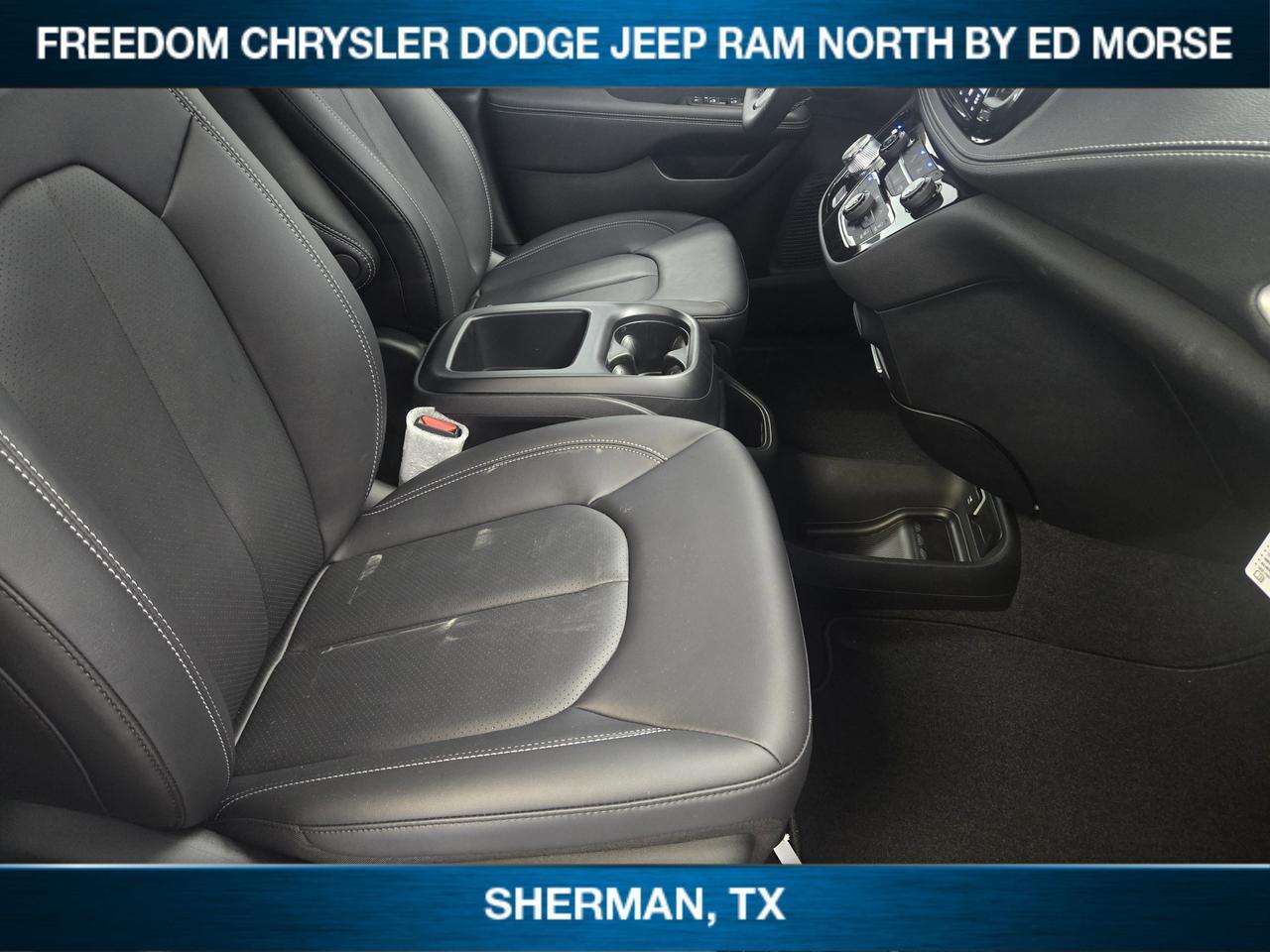 2026 Chrysler Pacifica Select Sherman TX