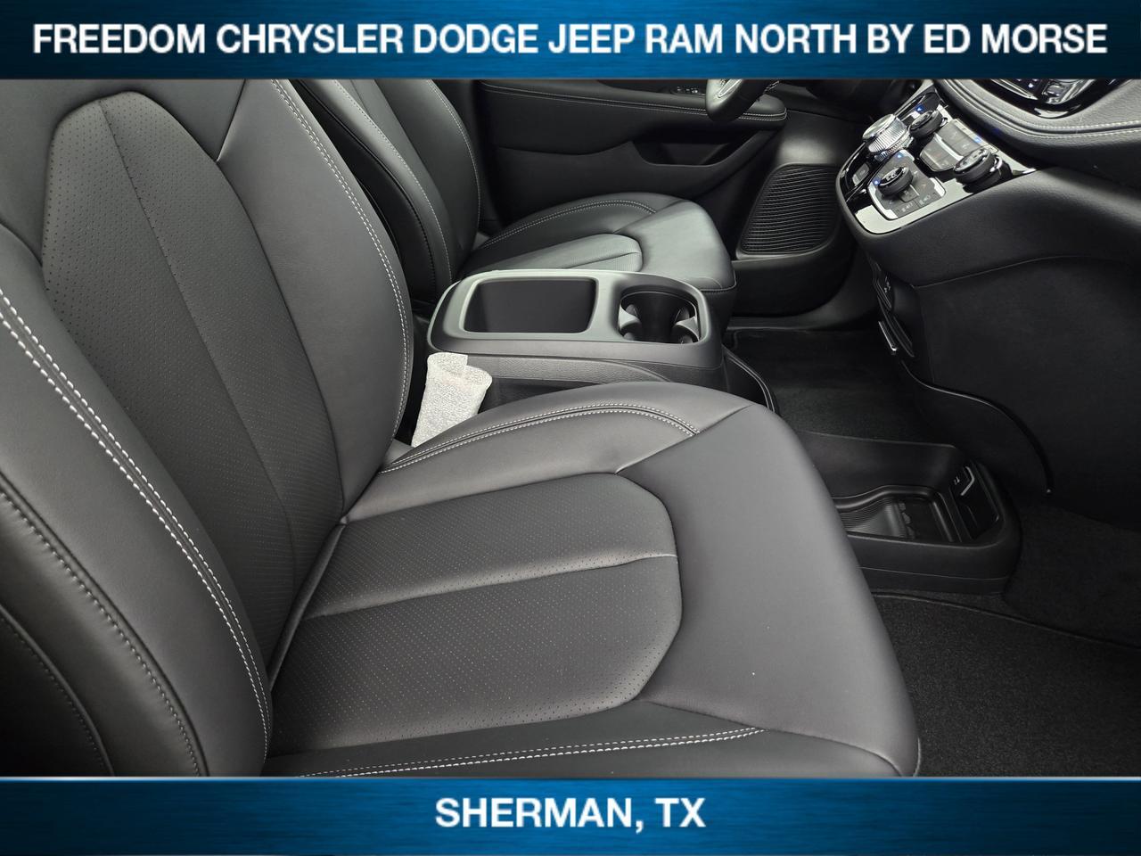 2026 Chrysler Pacifica Select Sherman TX