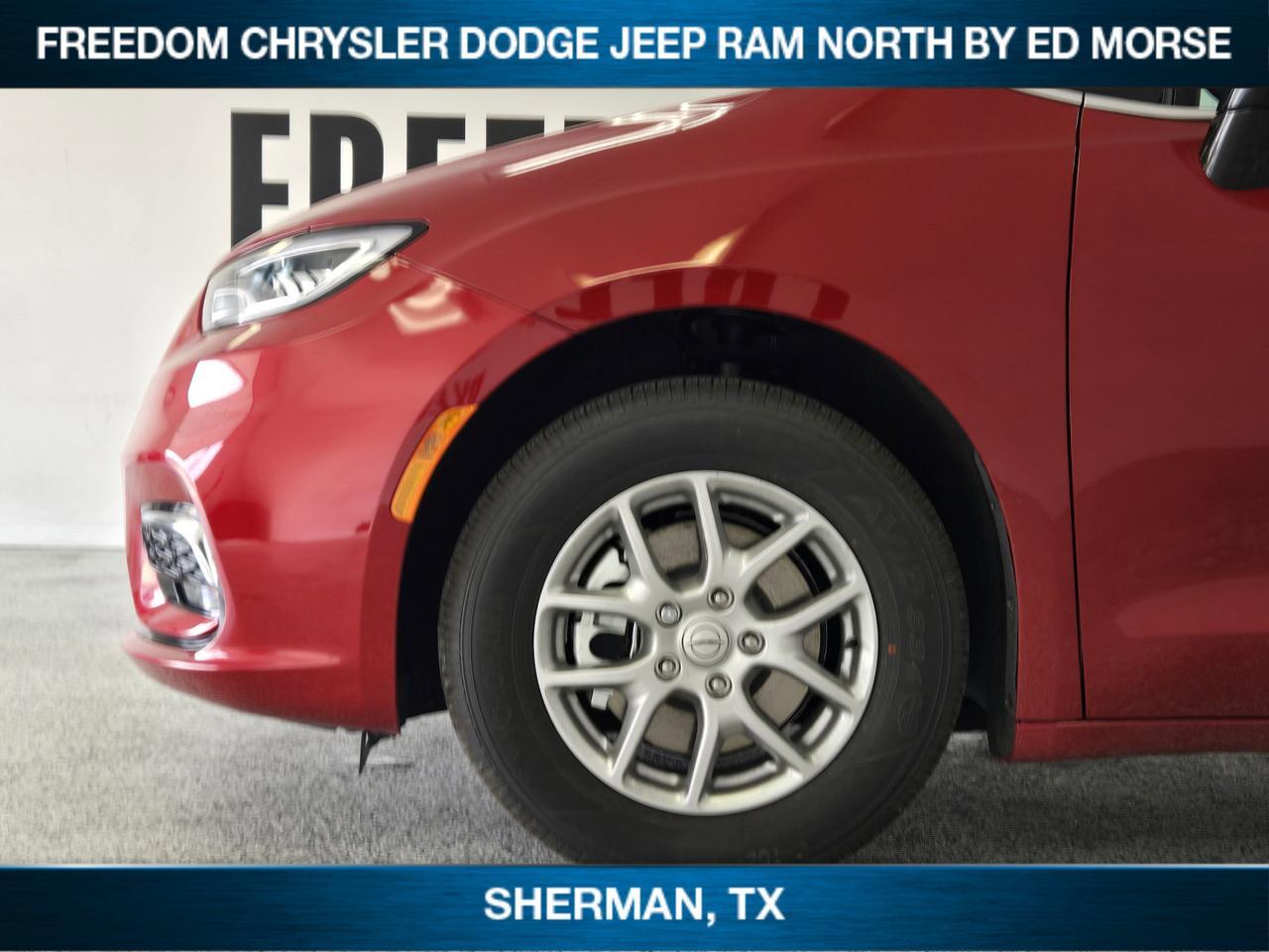 2026 Chrysler Pacifica Select Sherman TX