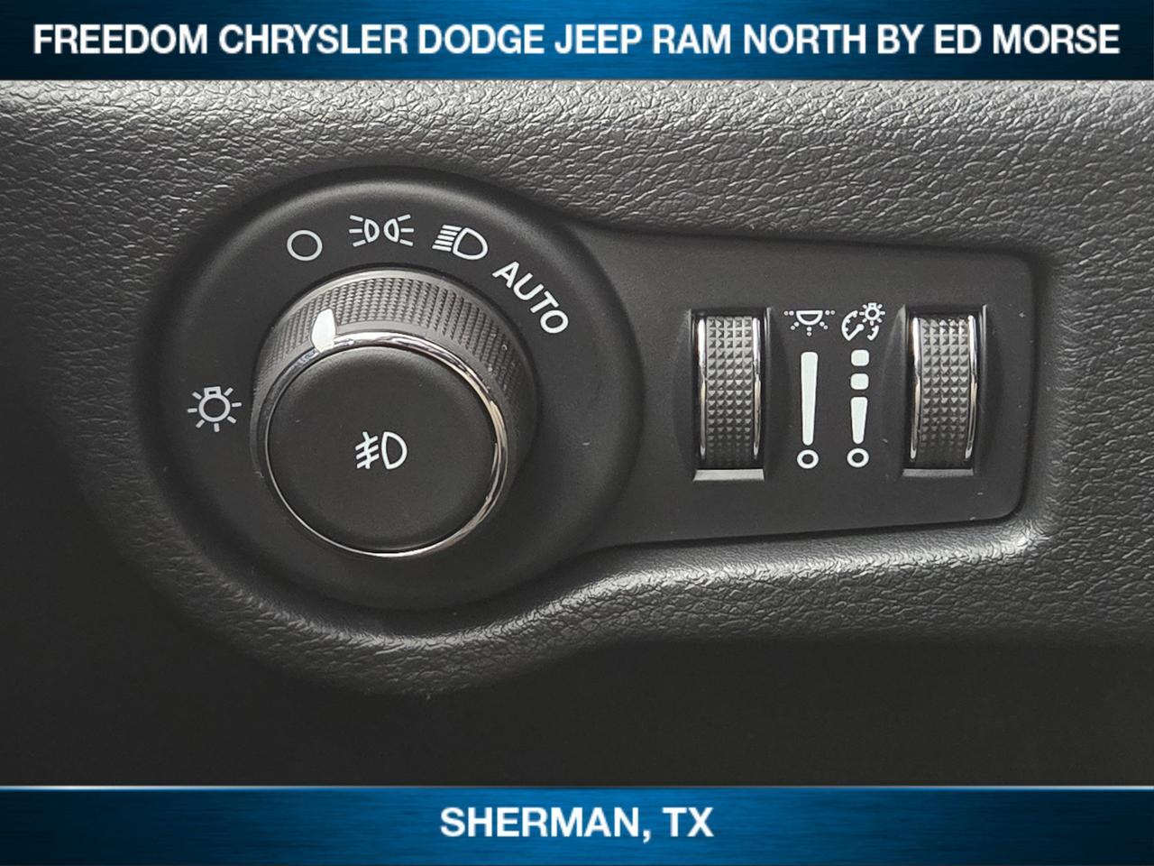 2026 Chrysler Pacifica Select Sherman TX