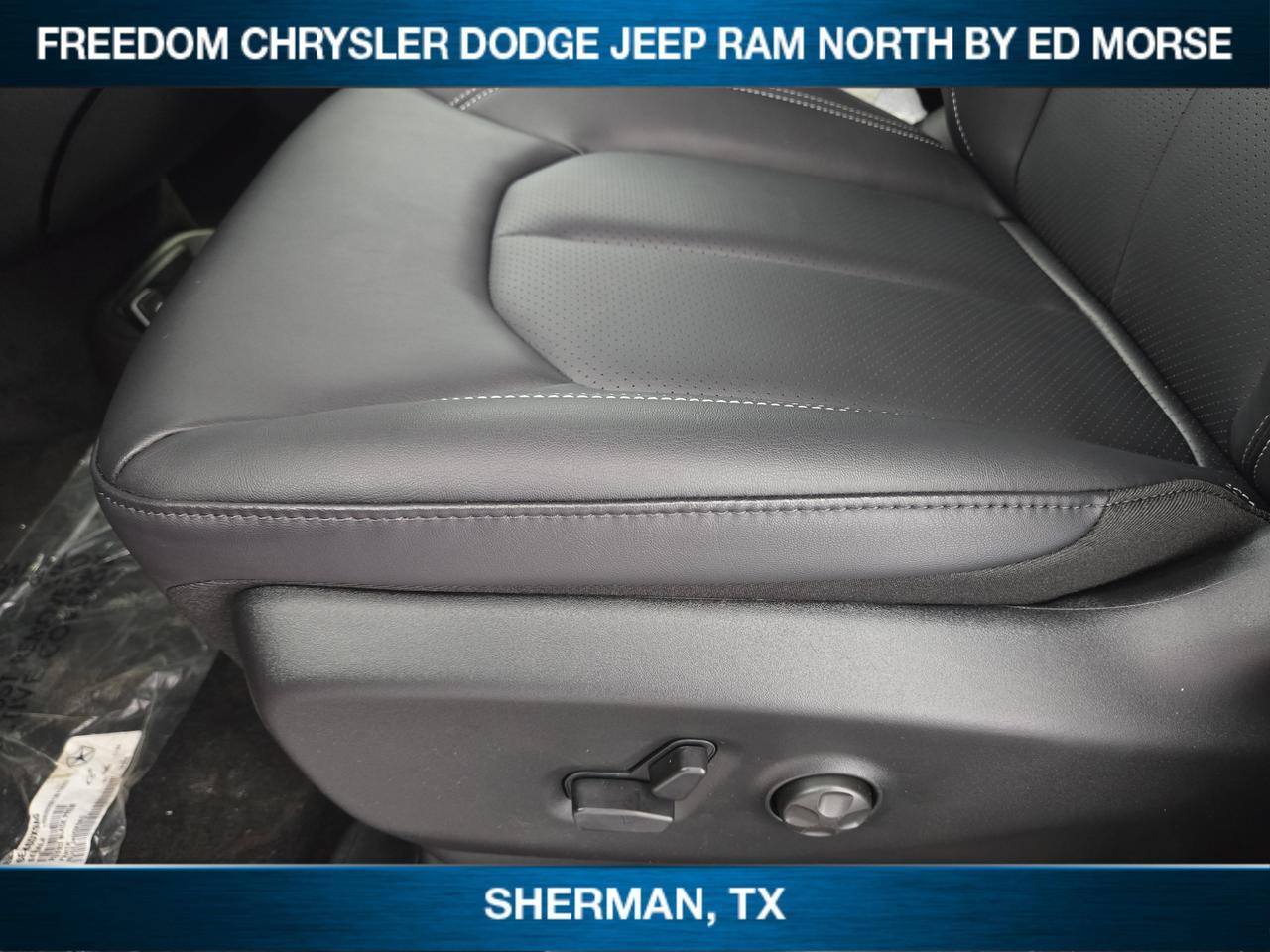 2026 Chrysler Pacifica Select Sherman TX