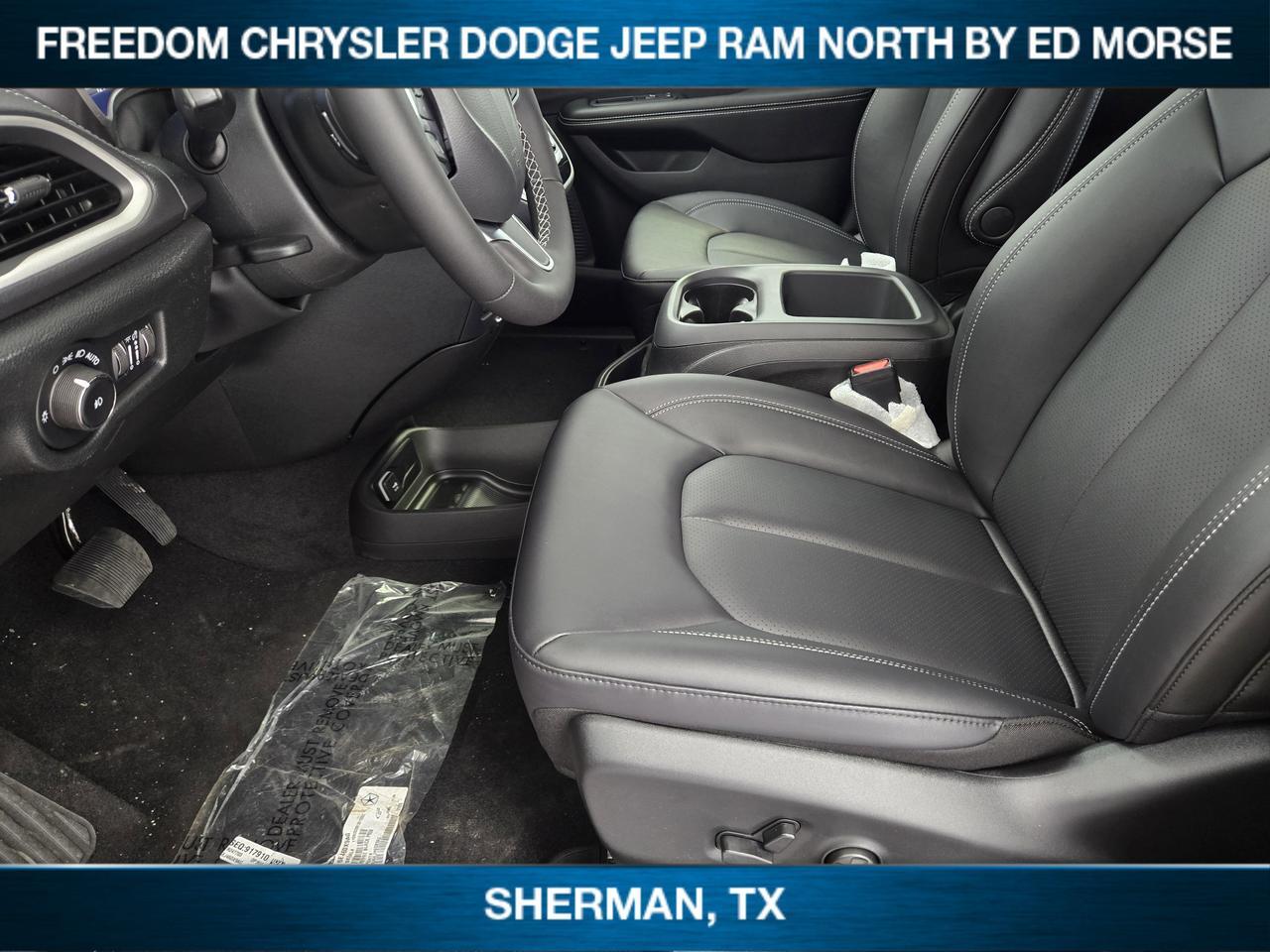 2026 Chrysler Pacifica Select Sherman TX