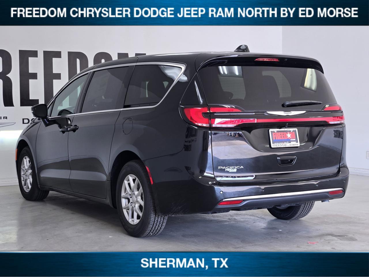 2026 Chrysler Pacifica Select Sherman TX