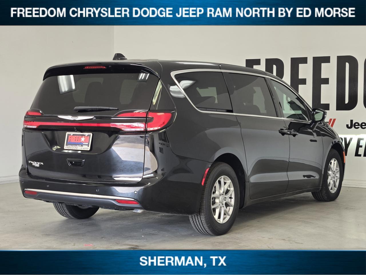 2026 Chrysler Pacifica Select Sherman TX