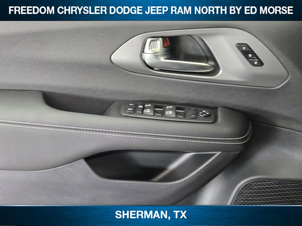 2026 Chrysler Pacifica Select Sherman TX