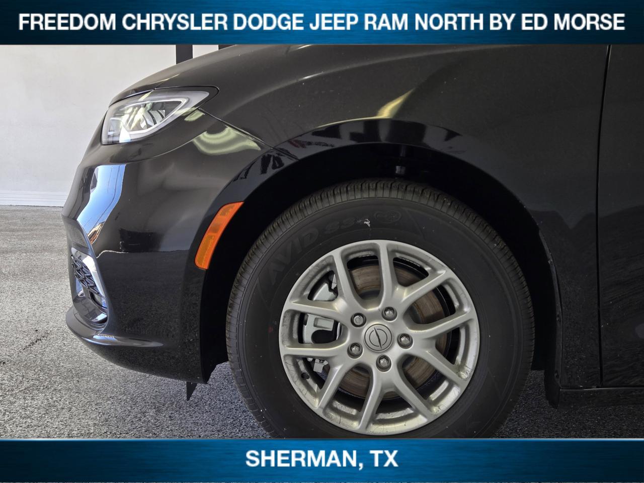 2026 Chrysler Pacifica Select Sherman TX