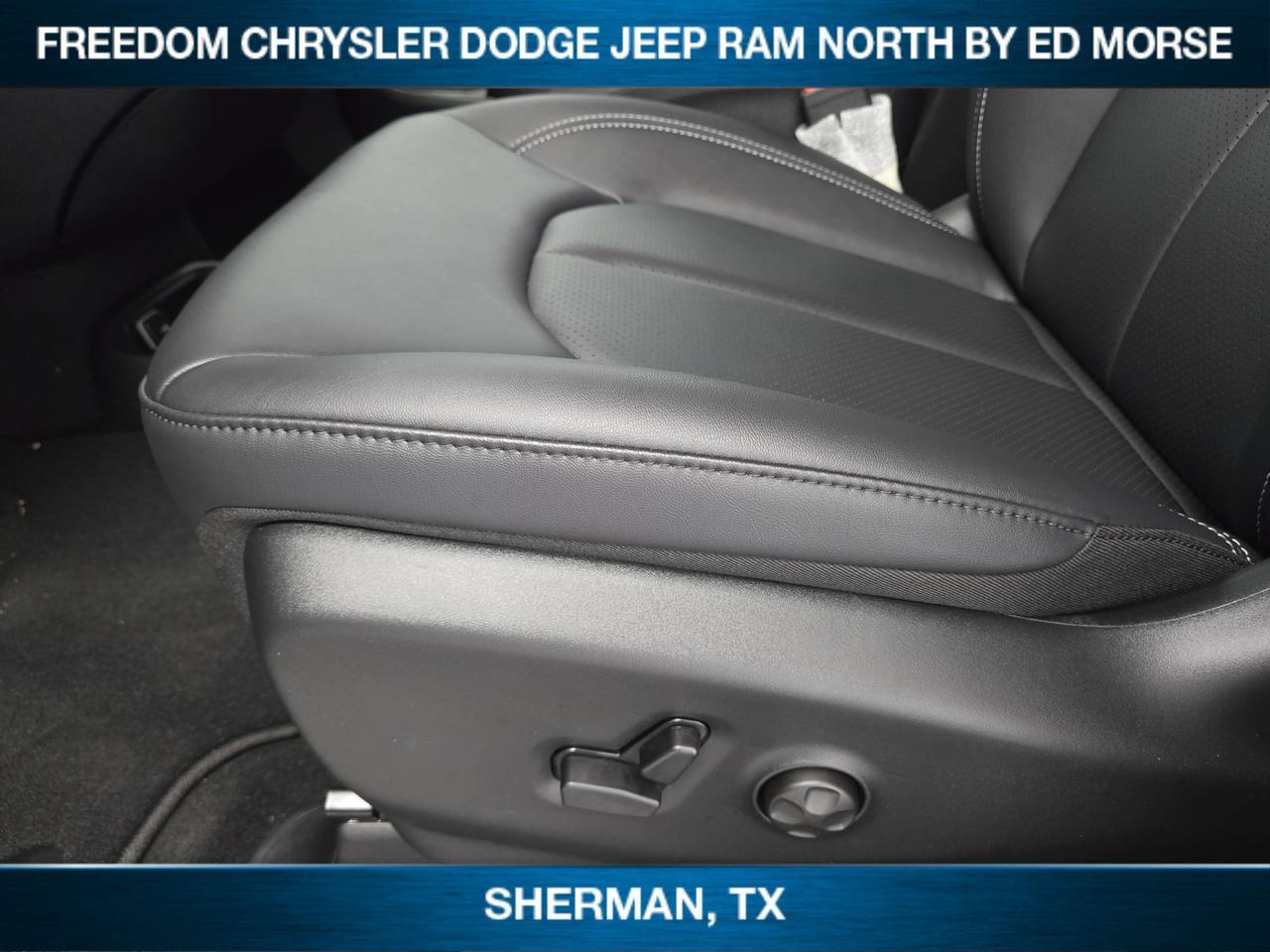 2026 Chrysler Pacifica Select Sherman TX