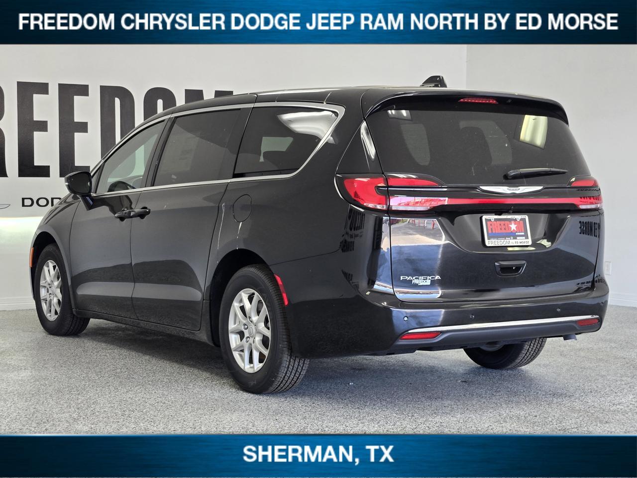 2026 Chrysler Pacifica Select Sherman TX