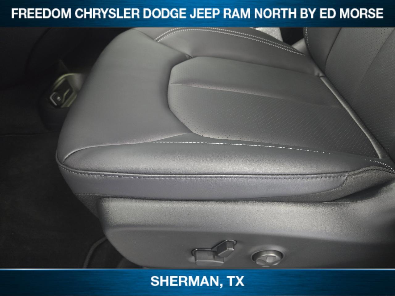 2026 Chrysler Pacifica Select Sherman TX