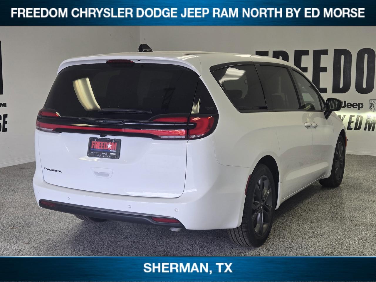 2026 Chrysler Pacifica Select Sherman TX