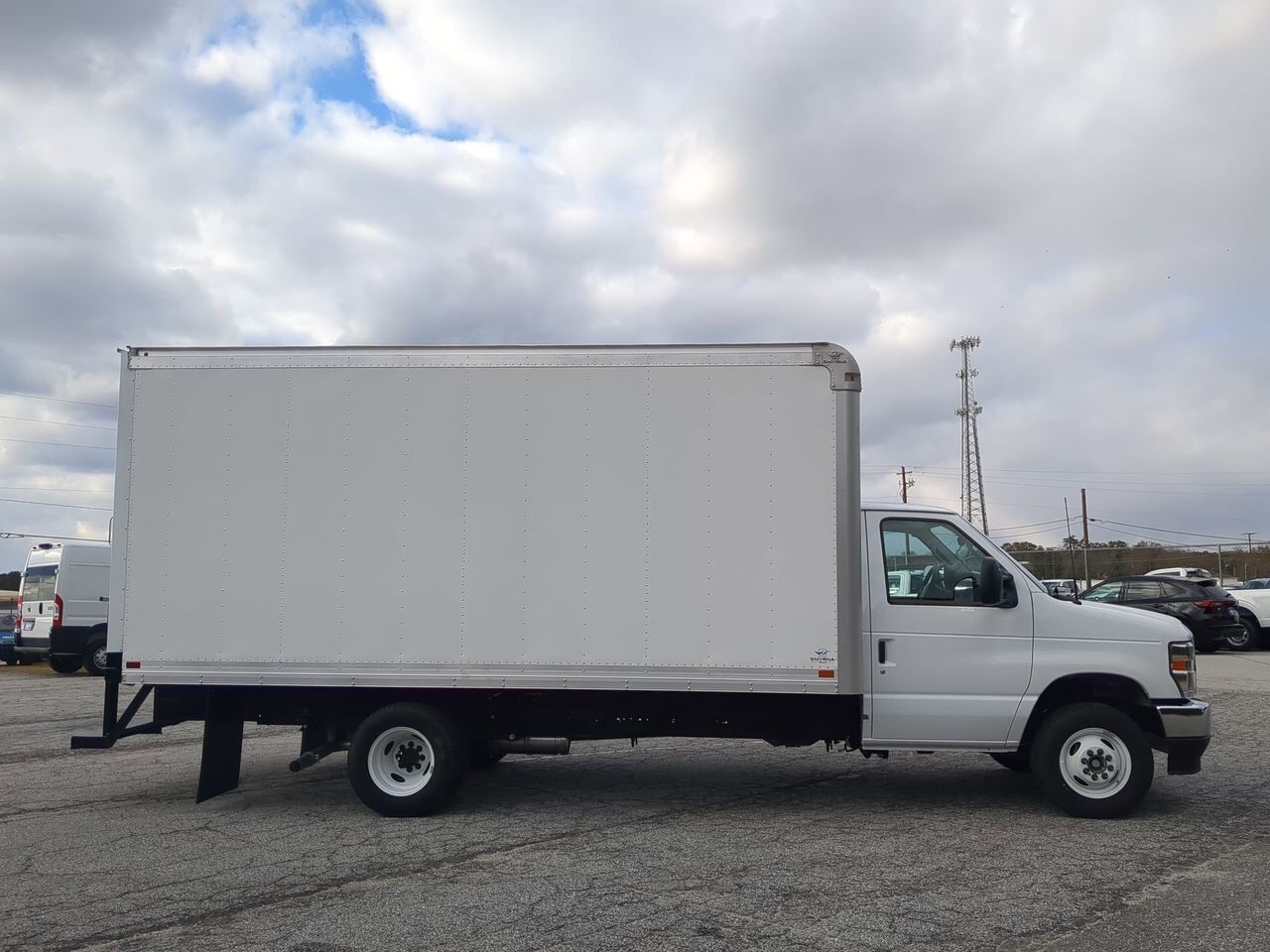 2026 Ford E-Series Cutaway BOX TRUCK Appleton WI