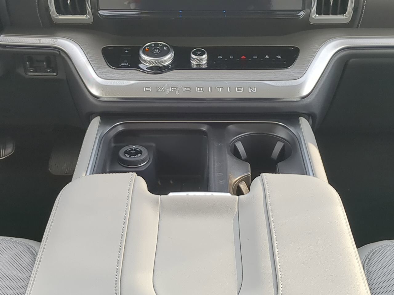 2026 Ford Expedition Max Platinum Appleton WI