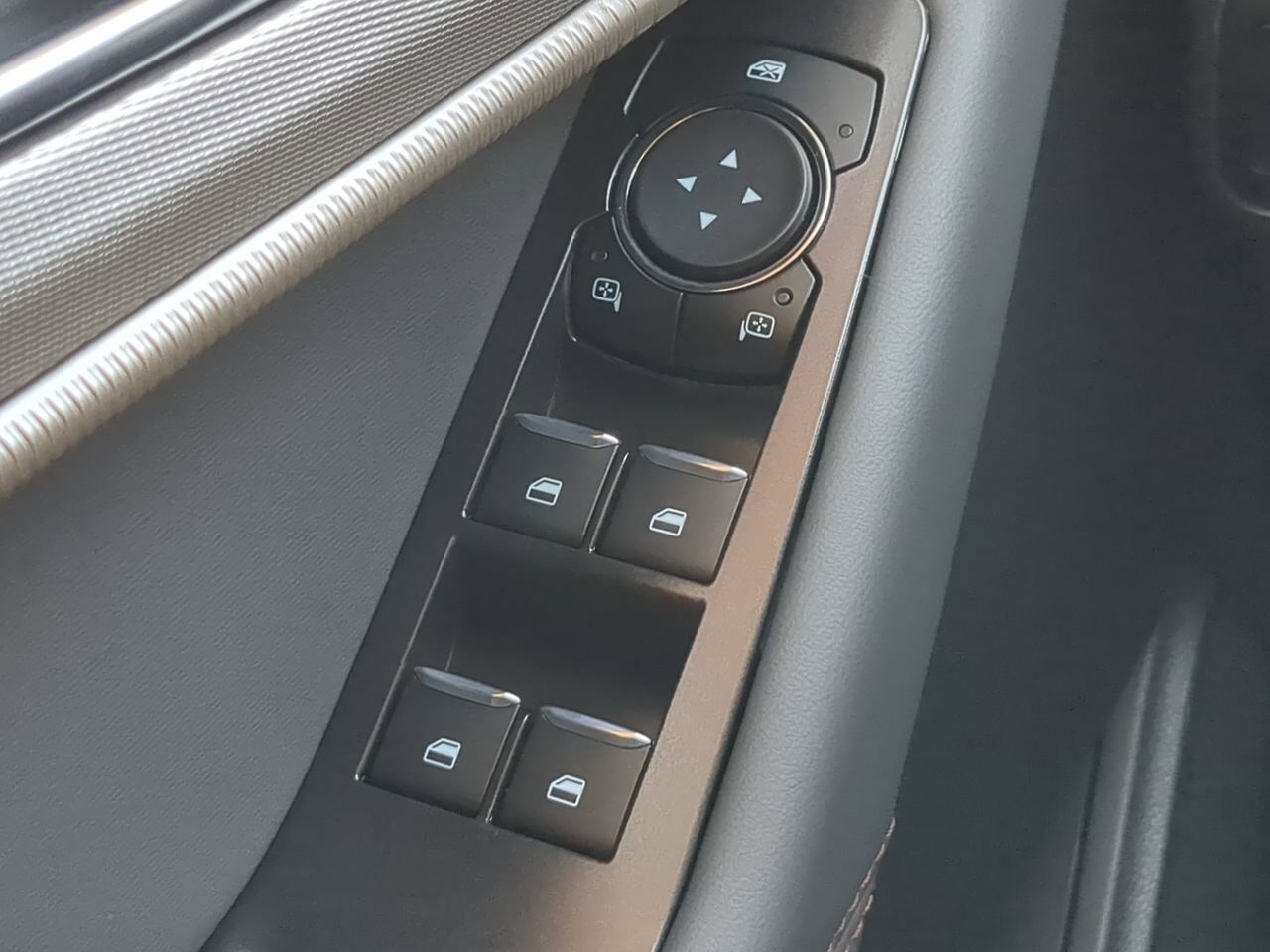 2026 Ford Explorer Active Appleton WI 2026 Ford Explorer Active Appleton WI