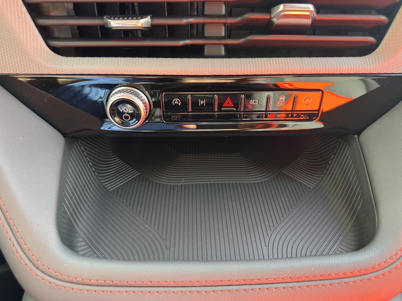 2026 Ford Explorer Active Watertown SD 2026 Ford Explorer Active Watertown SD