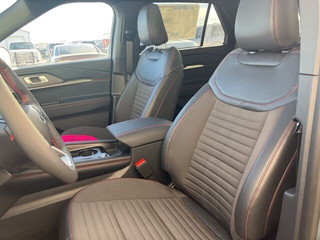 2026 Ford Explorer ST-Line Watertown SD 2026 Ford Explorer ST-Line Watertown SD