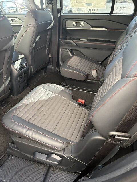 2026 Ford Explorer ST-Line Watertown SD 2026 Ford Explorer ST-Line Watertown SD