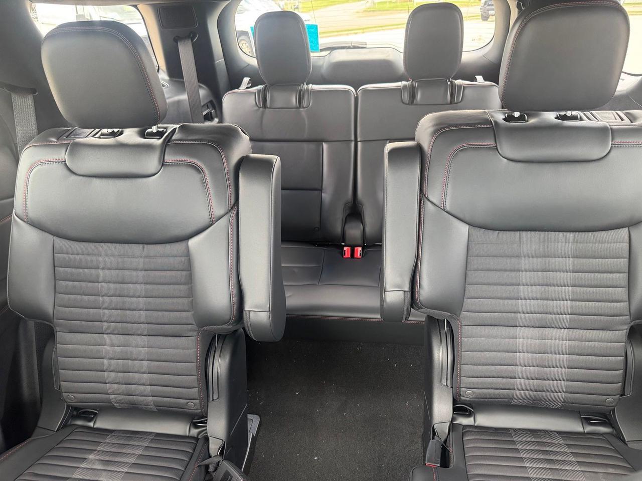 2026 Ford Explorer ST-Line Watertown SD 2026 Ford Explorer ST-Line Watertown SD