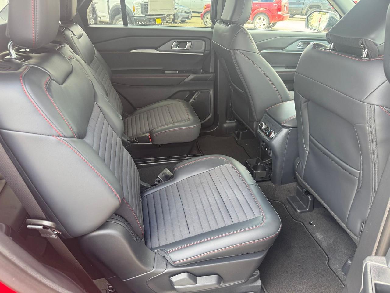 2026 Ford Explorer ST-Line Watertown SD 2026 Ford Explorer ST-Line Watertown SD