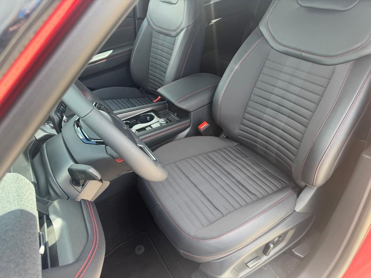 2026 Ford Explorer ST-Line Watertown SD 2026 Ford Explorer ST-Line Watertown SD