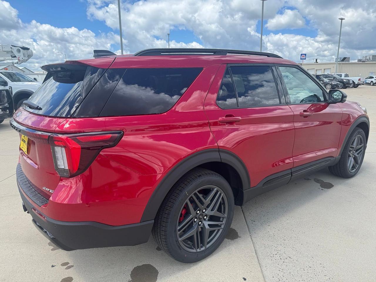 2026 Ford Explorer ST-Line Watertown SD 2026 Ford Explorer ST-Line Watertown SD