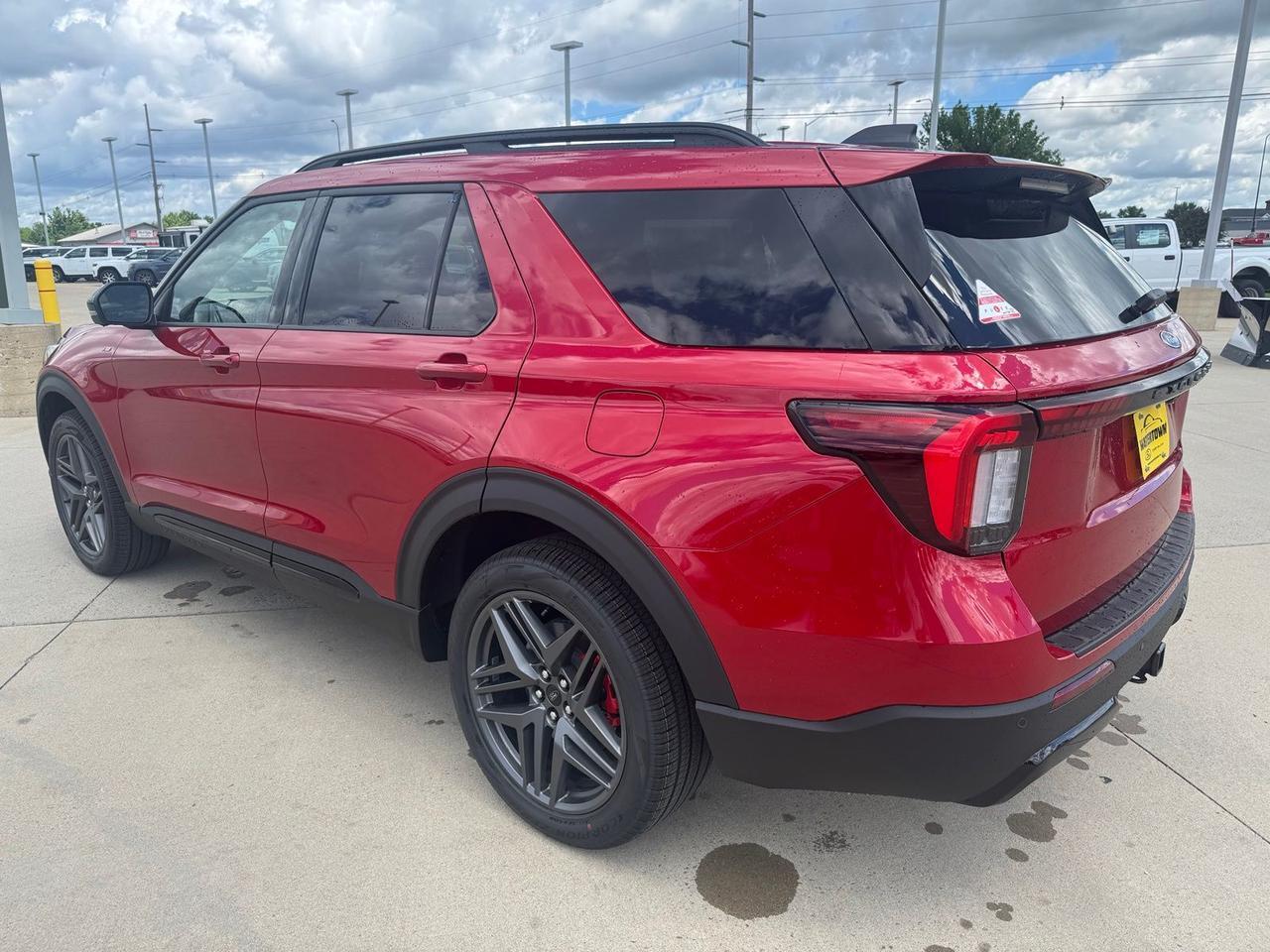 2026 Ford Explorer ST-Line Watertown SD 2026 Ford Explorer ST-Line Watertown SD