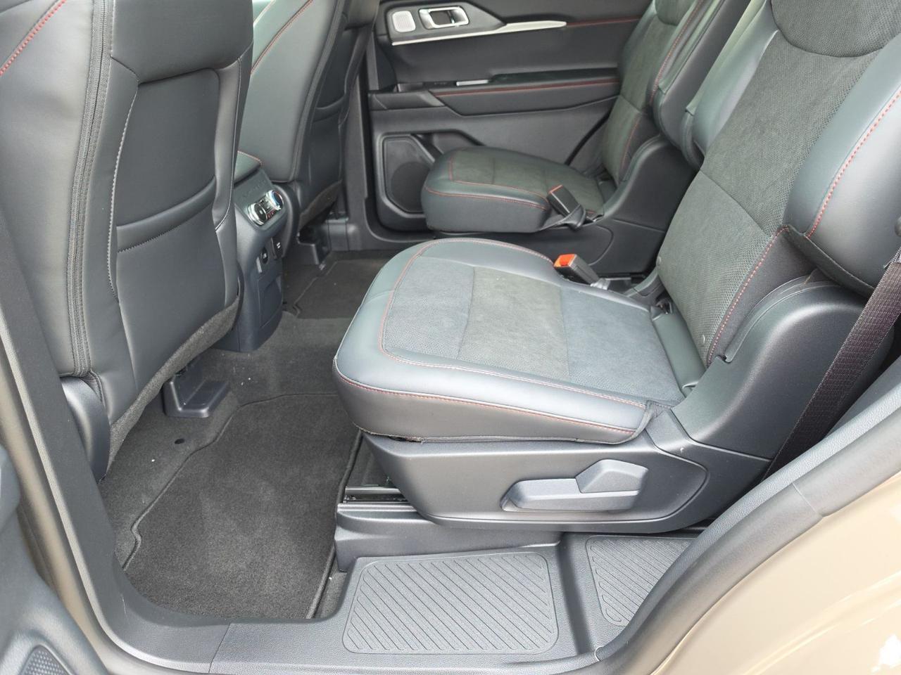 2026 Ford Explorer ST Watertown SD 2026 Ford Explorer ST Watertown SD