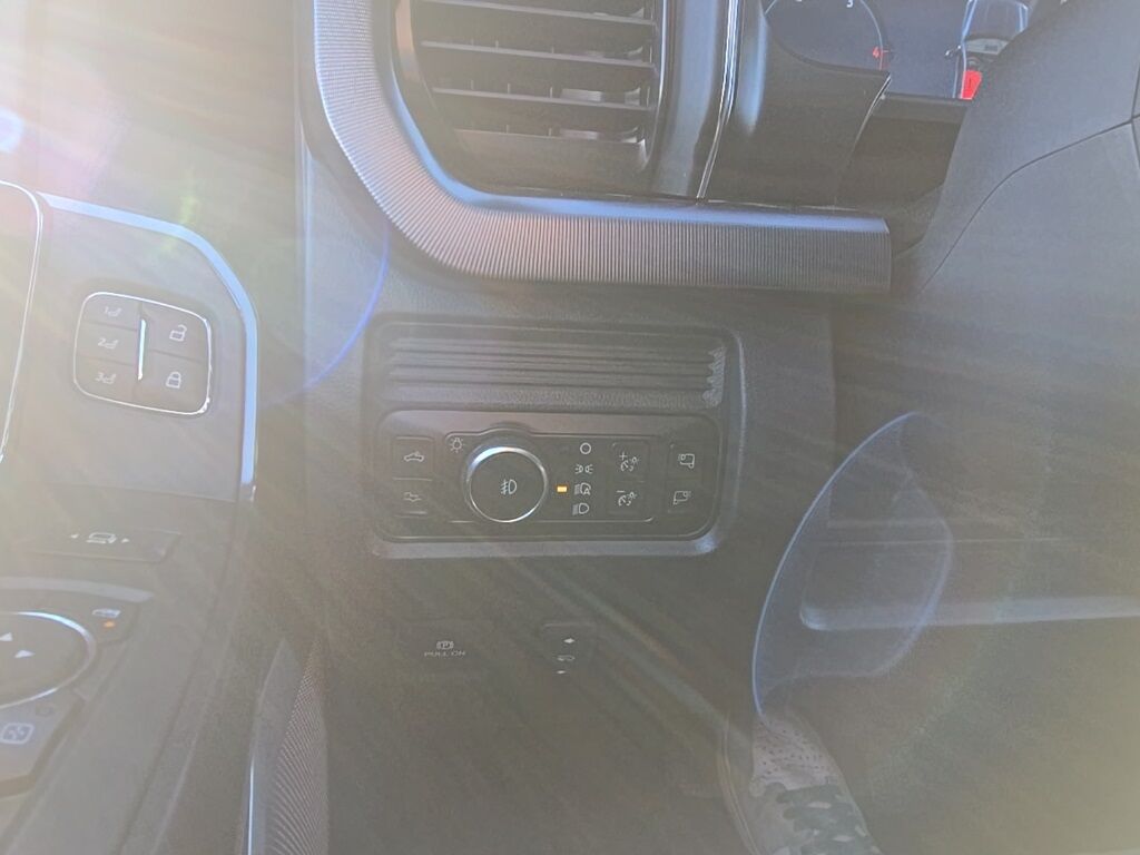 2026 Ford F-250 Super Duty 4x4 Crew Cab Platinum Fond du Lac WI 2026 Ford F-250 Super Duty 4x4 Crew Cab Platinum Fond du Lac WI