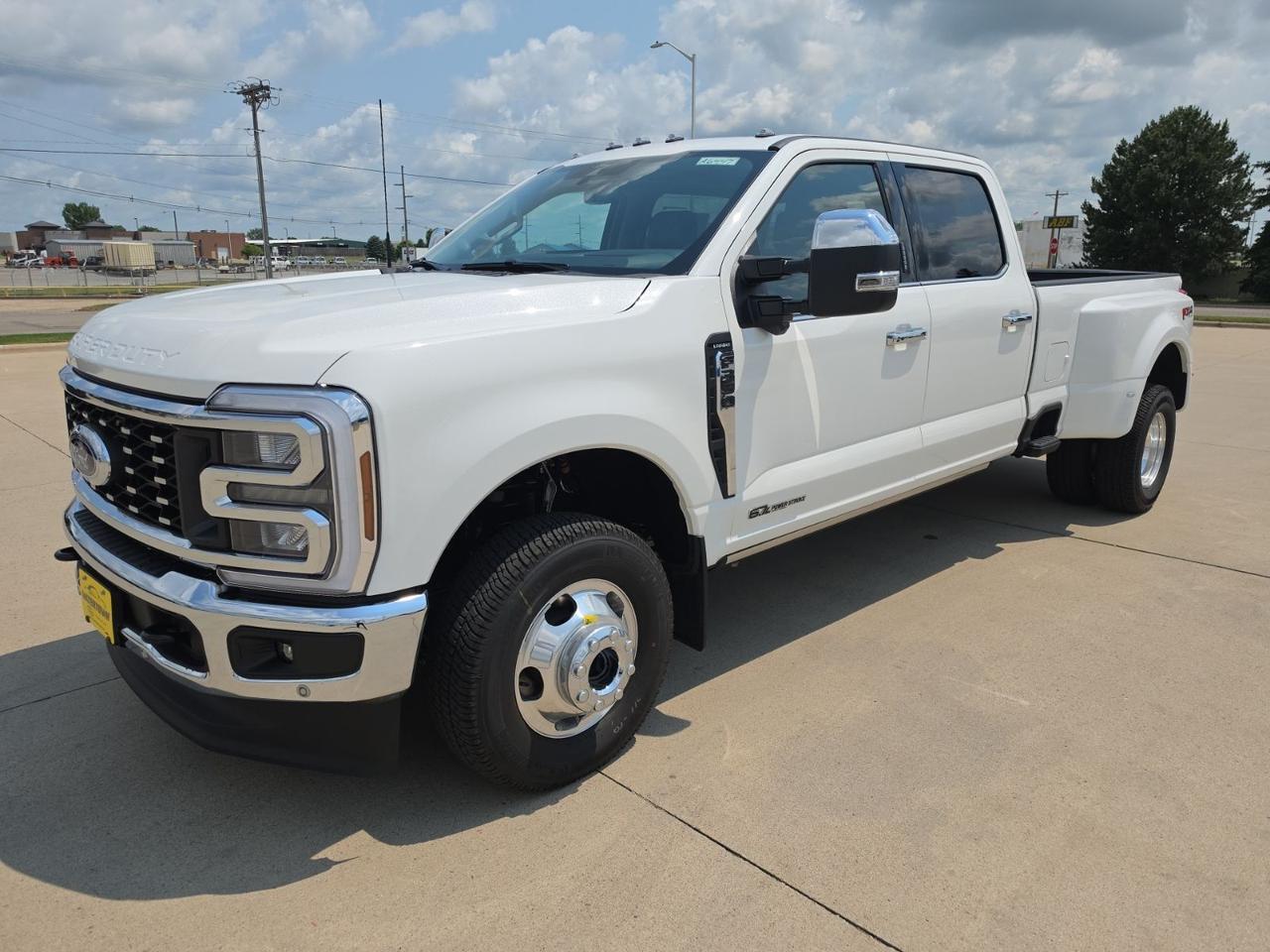 2026 Ford F-350SD Lariat Watertown SD 2026 Ford F-350SD Lariat Watertown SD