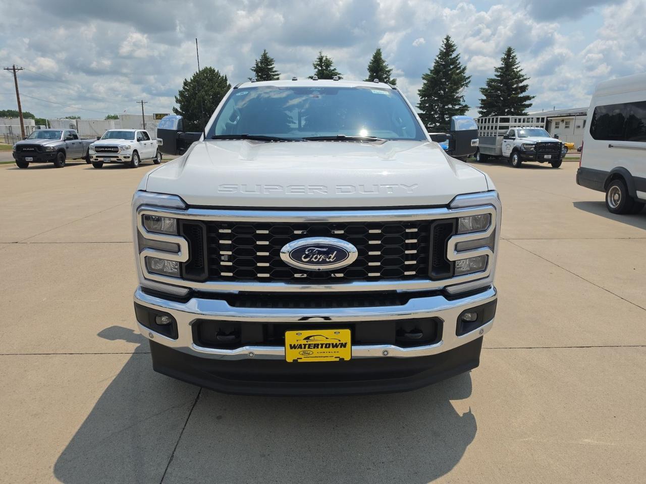 2026 Ford F-350SD Lariat Watertown SD 2026 Ford F-350SD Lariat Watertown SD