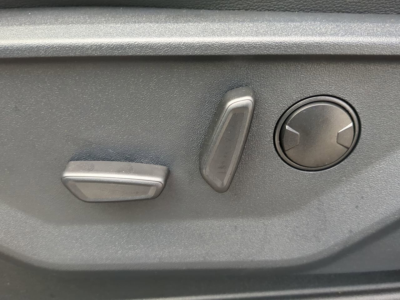 2026 Ford Super Duty F-250 SRW LARIAT TREMOR Appleton WI