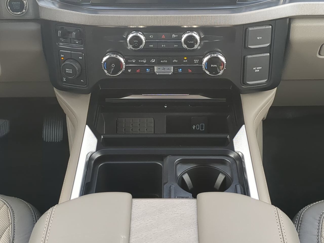 2026 Ford Super Duty F-250 SRW Platinum Plus Appleton WI