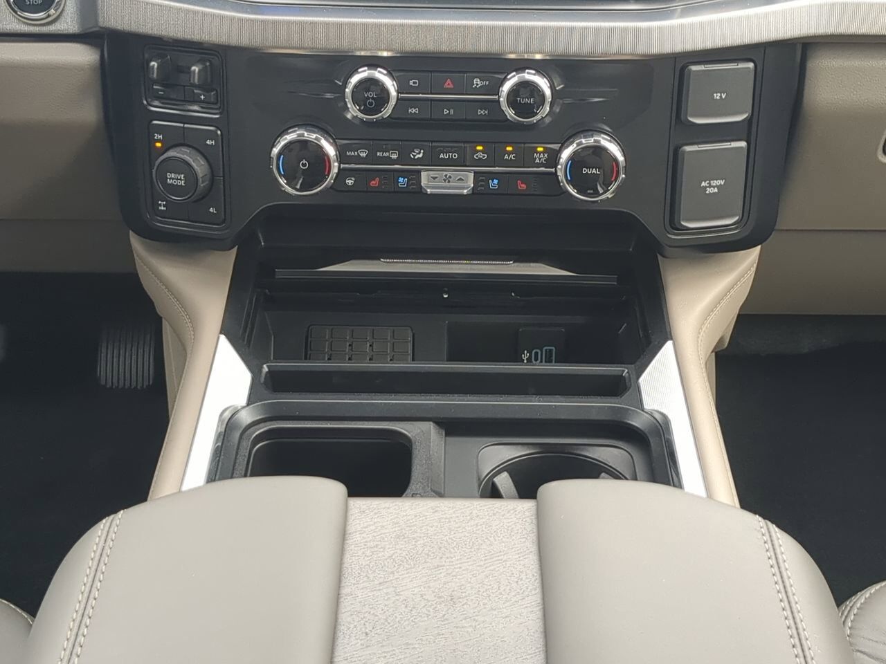 2026 Ford Super Duty F-350 SRW Platinum Plus Appleton WI