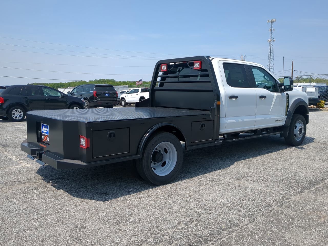 2026 Ford Super Duty F-450 DRW Flatbed Appleton WI