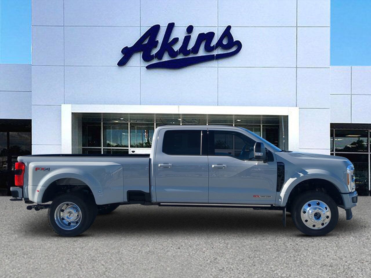 2026 Ford Super Duty F-450 DRW