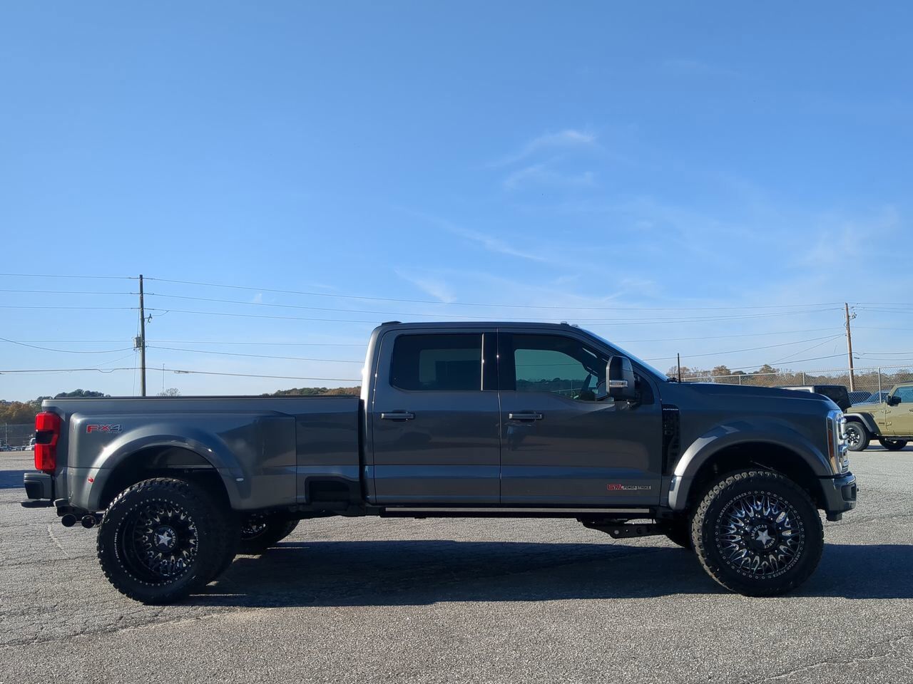 2026 Ford Super Duty F-450 DRW Platinum Appleton WI