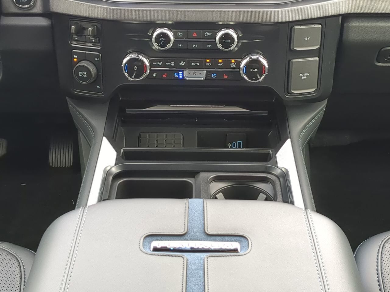 2026 Ford Super Duty F-450 DRW Platinum Appleton WI