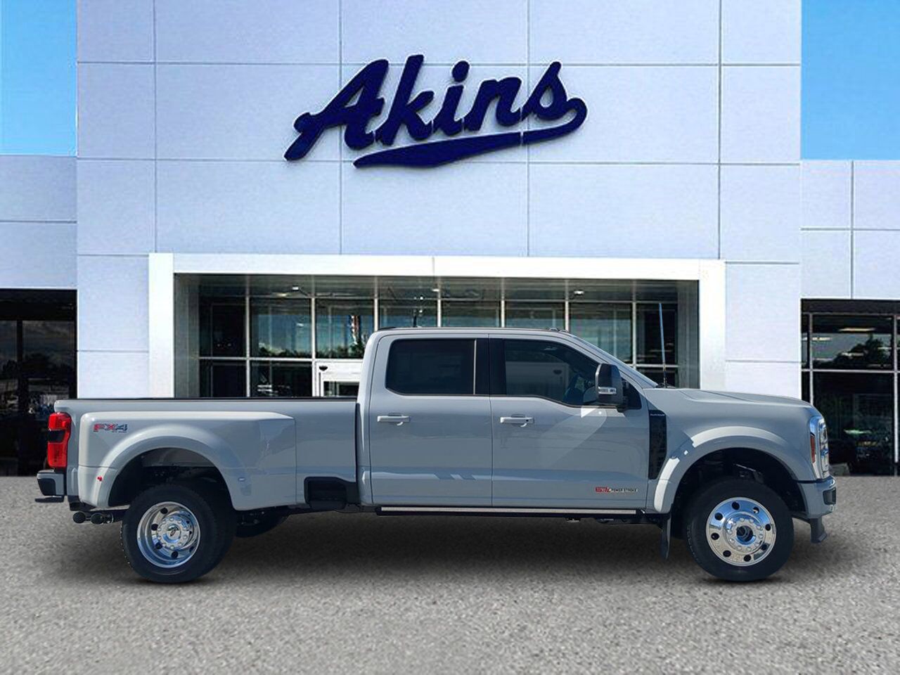 2026 Ford Super Duty F-450 DRW