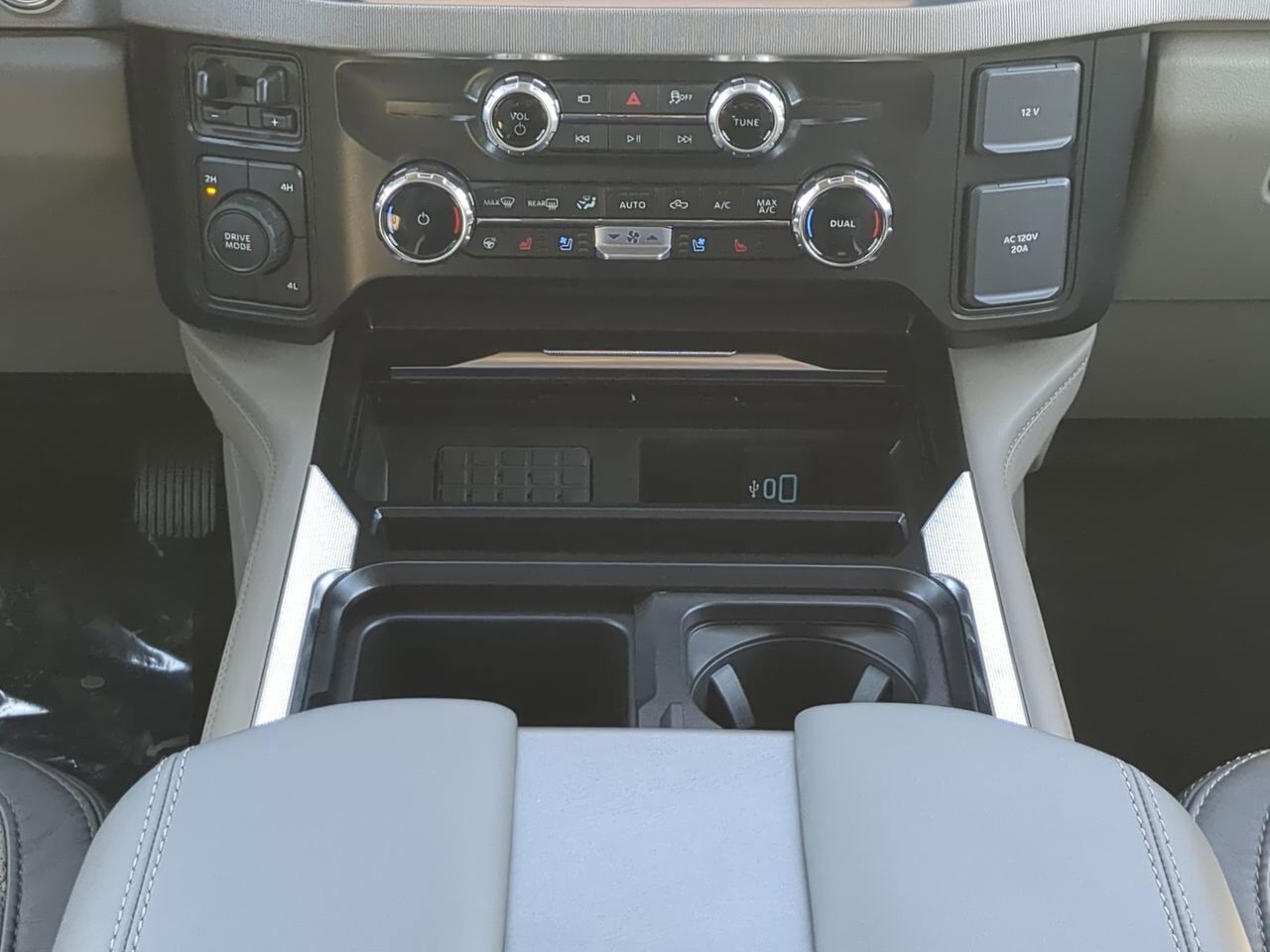 2026 Ford Super Duty F-450 DRW Platinum Plus Appleton WI