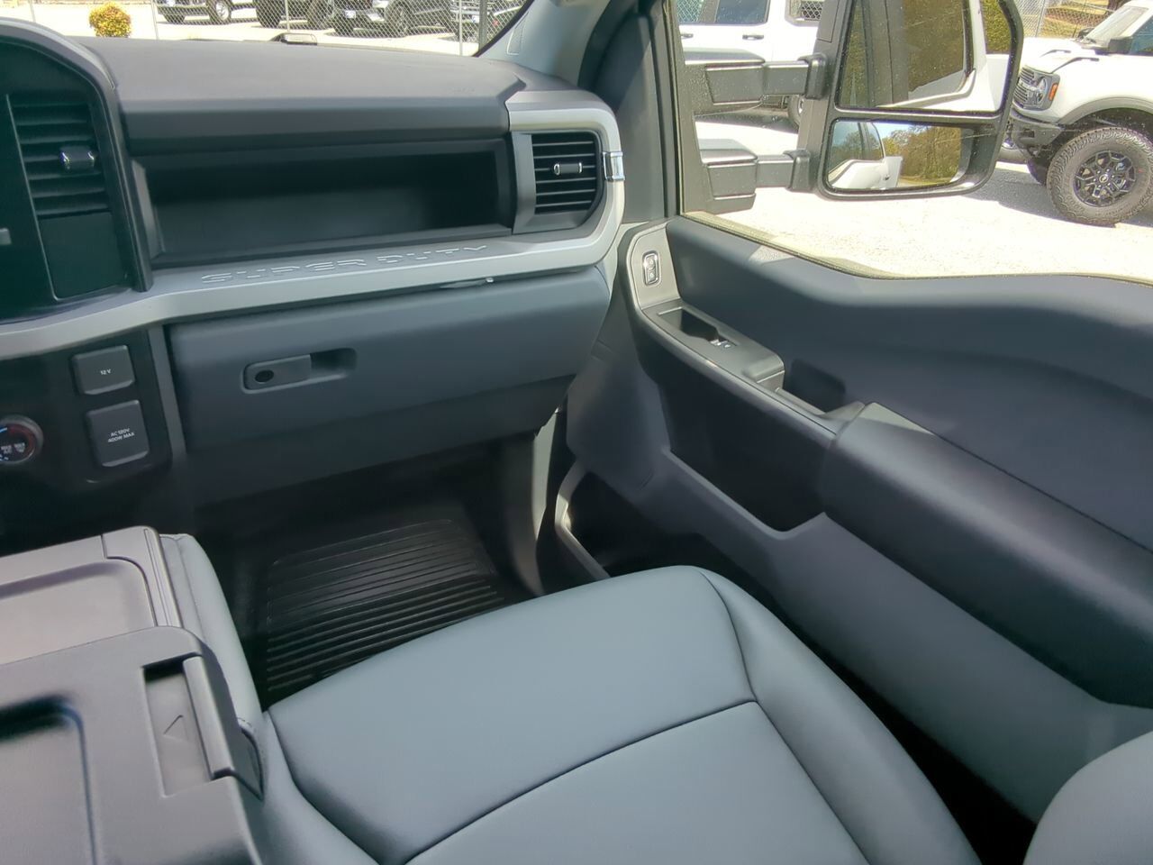 2026 Ford Super Duty F-450 DRW Service Body Appleton WI