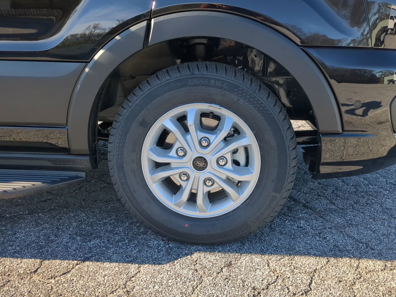 2026 Ford Transit Passenger Wagon XLT Appleton WI