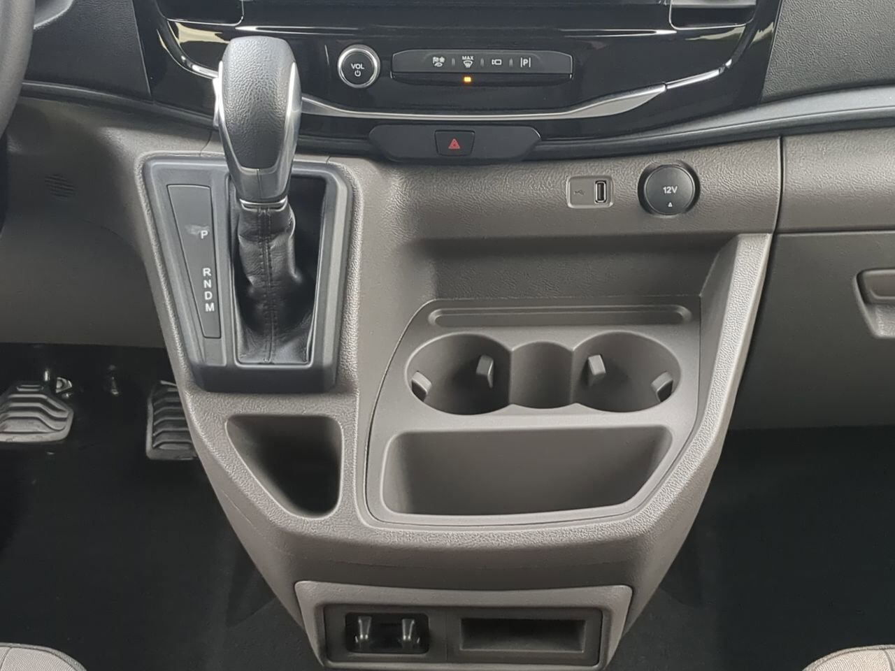 2026 Ford Transit Passenger Wagon XLT Appleton WI