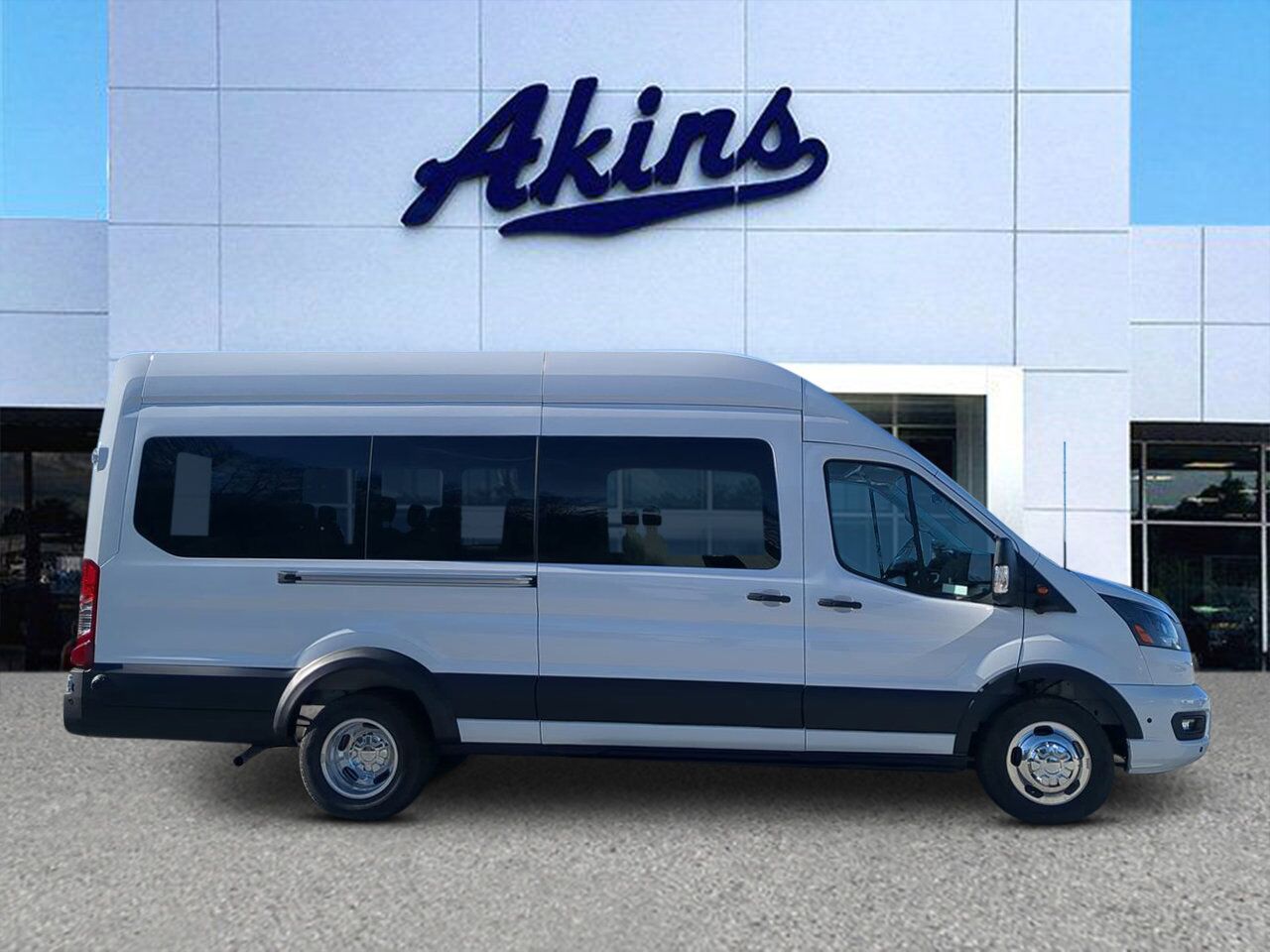 2026 Ford Transit Passenger Wagon XLT Appleton WI