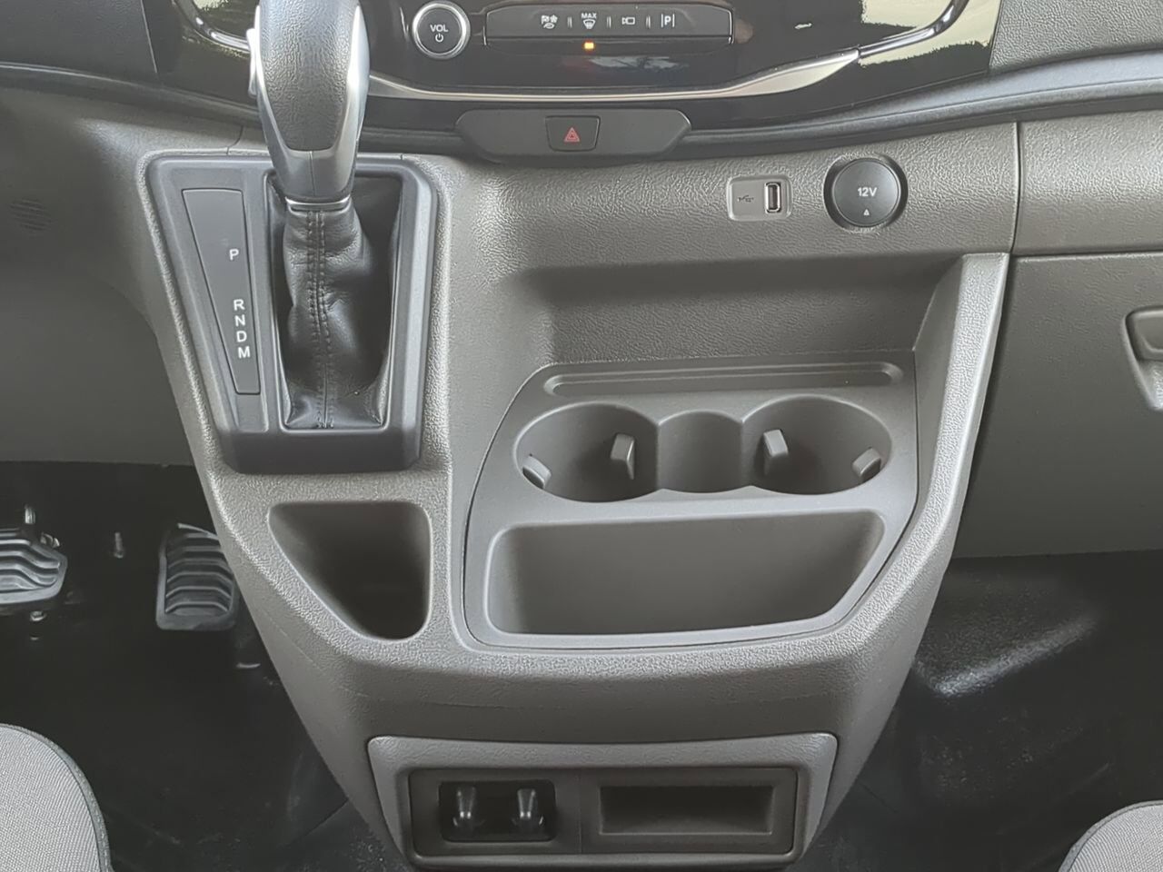 2026 Ford Transit Passenger Wagon XLT Appleton WI