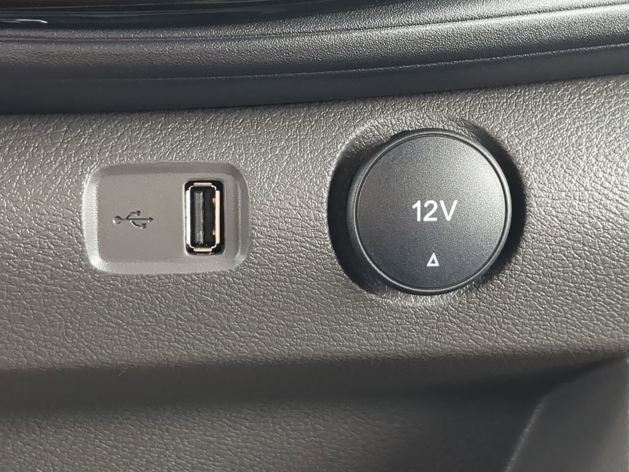 2026 Ford Transit Passenger Wagon XLT Appleton WI