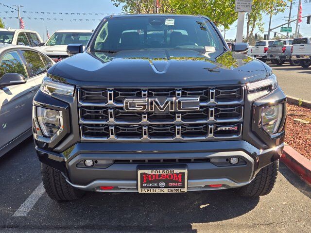 2026 GMC Canyon AT4 2026 GMC Canyon AT4