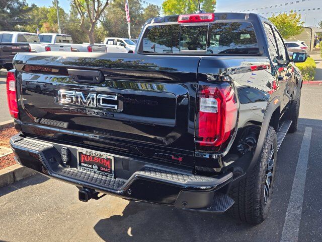 2026 GMC Canyon AT4 2026 GMC Canyon AT4
