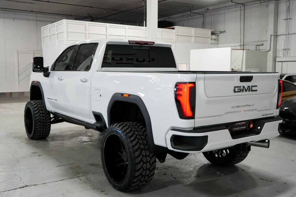 2026 GMC Sierra 2500HD Denali Ultimate 2026 GMC Sierra 2500HD Denali Ultimate
