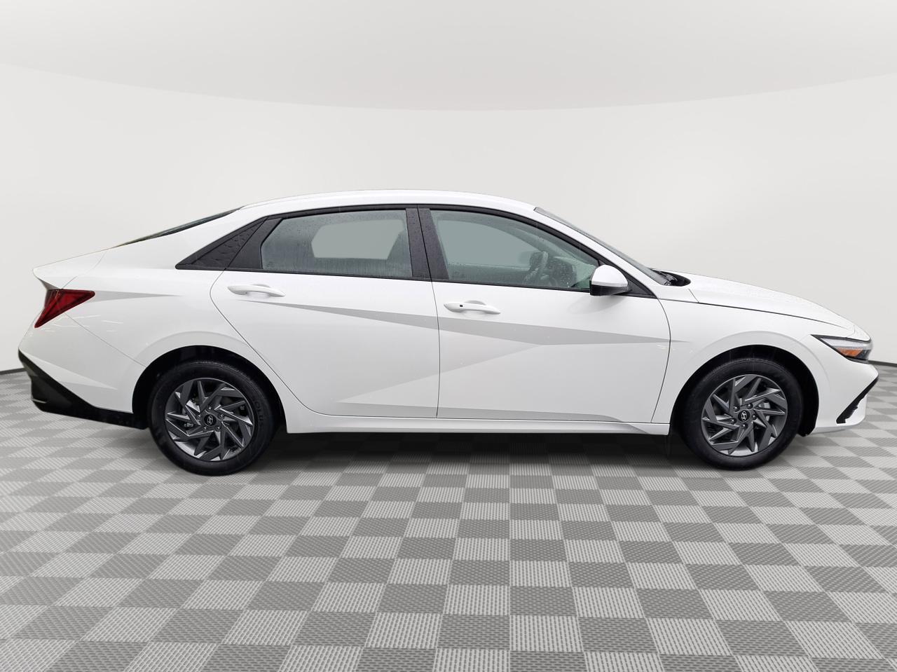 2026 Hyundai Elantra Hybrid Blue San Clemente CA 2026 Hyundai Elantra Hybrid Blue San Clemente CA