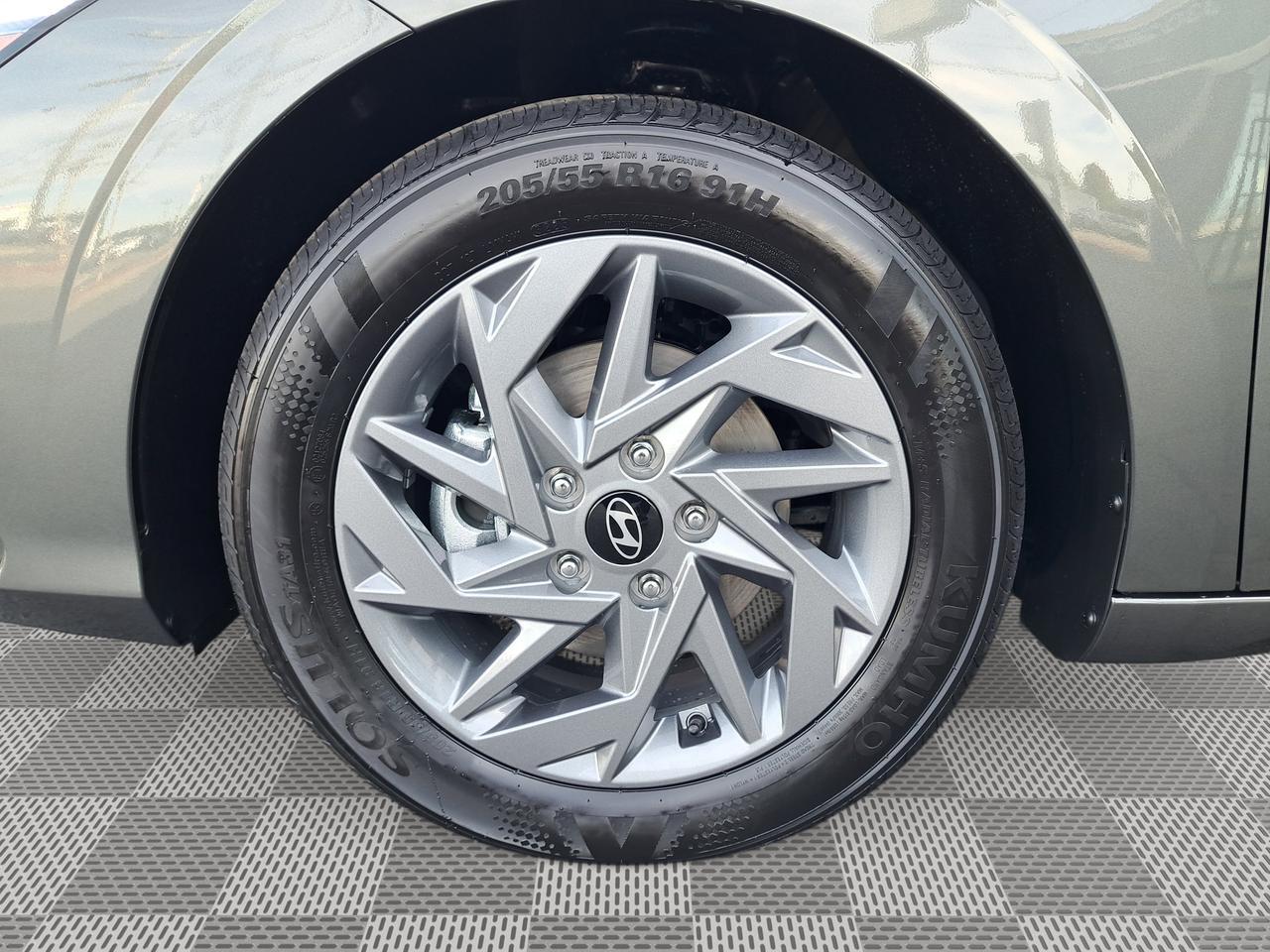 2026 Hyundai Elantra Hybrid Blue San Clemente CA 2026 Hyundai Elantra Hybrid Blue San Clemente CA